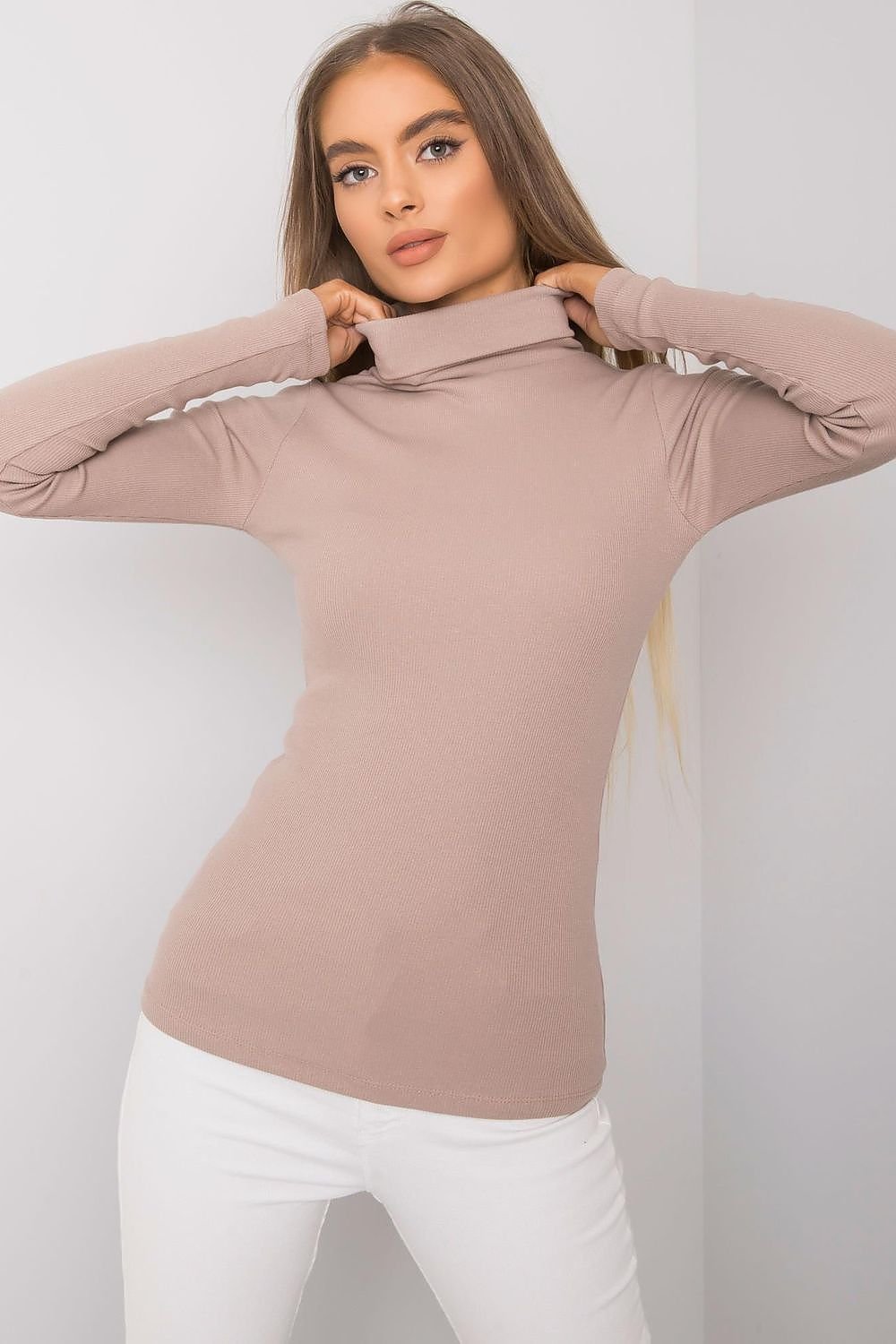 Turtleneck model 175092 Rue Paris - Trendyglobal 