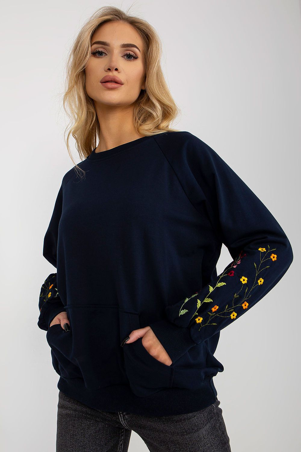 Sweatshirt model 174602 Rue Paris - Trendyglobal 