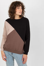 Sweatshirt model 175194 Relevance - Trendyglobal 