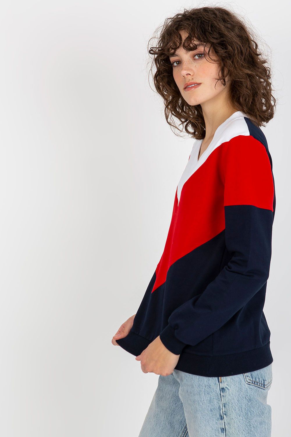 Sweatshirt model 175202 Relevance - Trendyglobal 