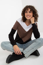 Sweatshirt model 175202 Relevance - Trendyglobal 