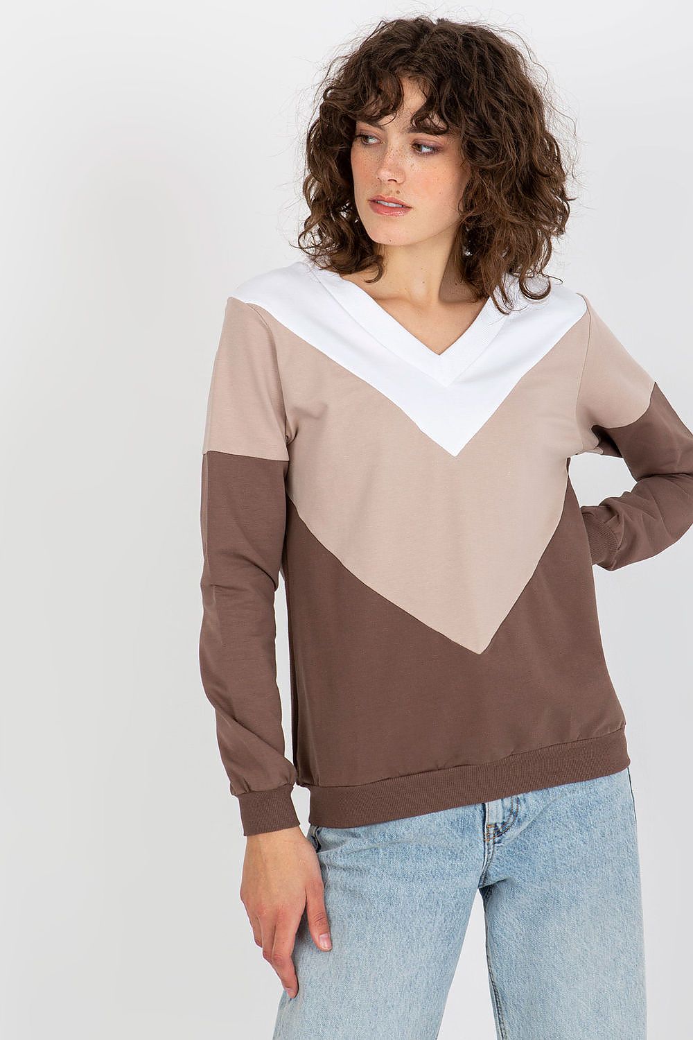 Sweatshirt model 175202 Relevance - Trendyglobal 