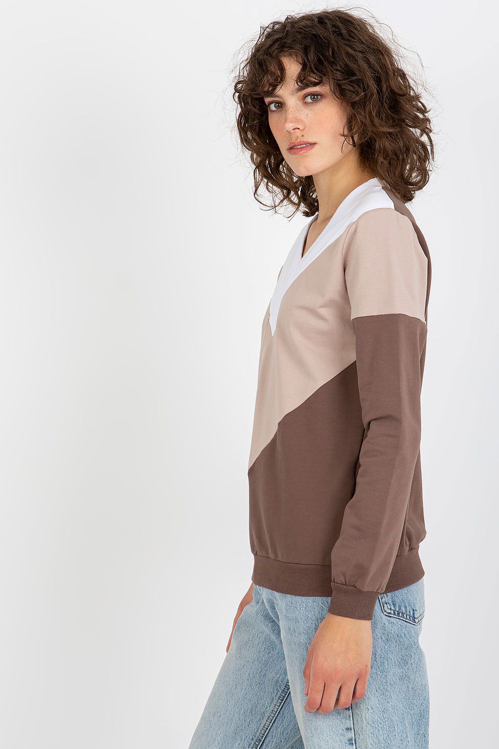 Sweatshirt model 175202 Relevance - Trendyglobal 