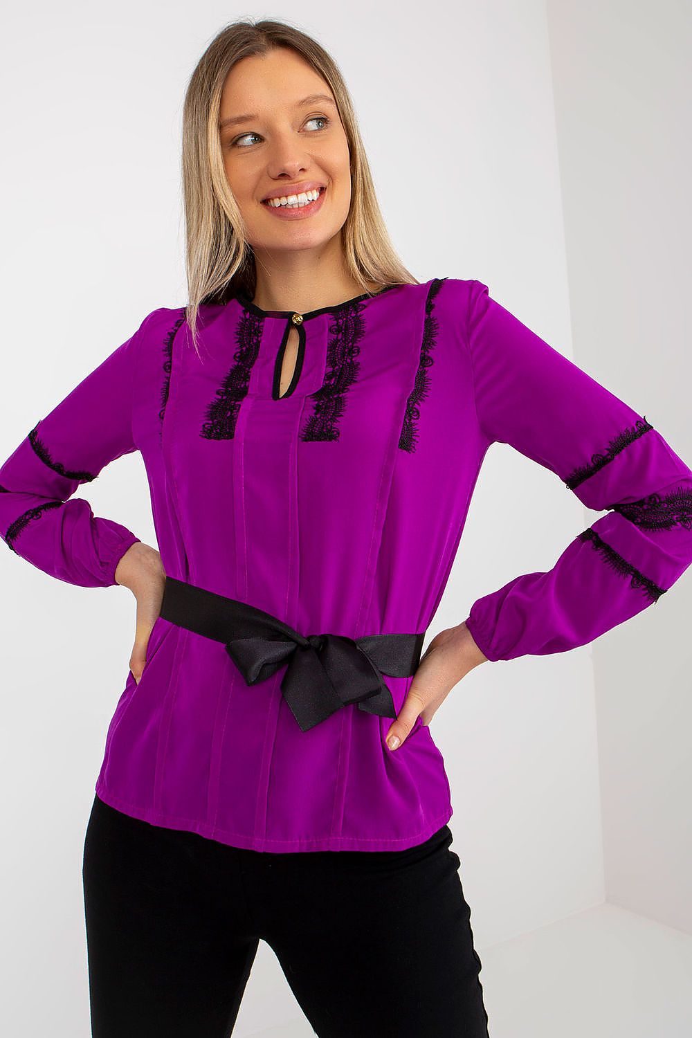 Blouse model 176736 Lakerta - Trendyglobal 