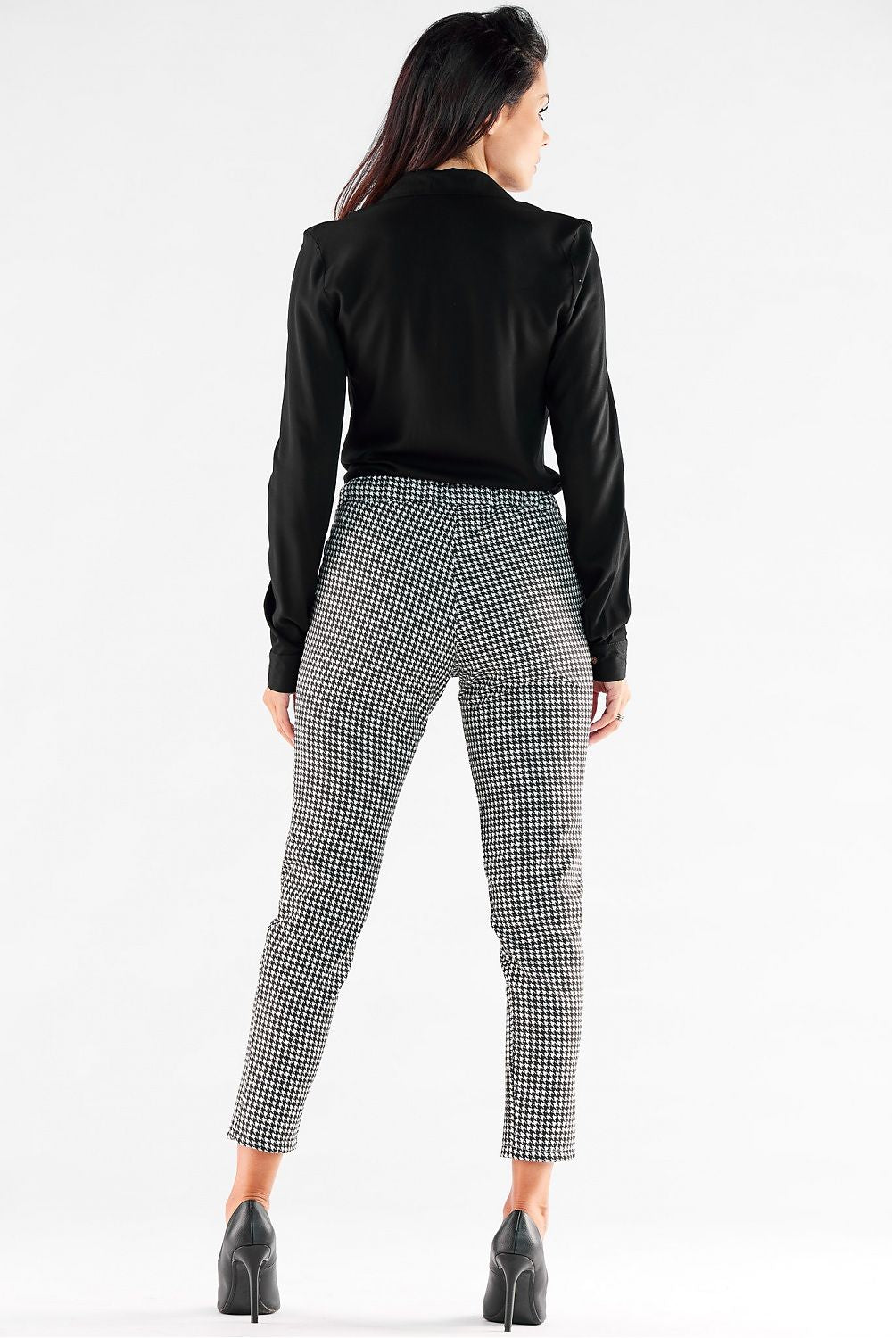 Women trousers model 176875 awama - Trendyglobal 