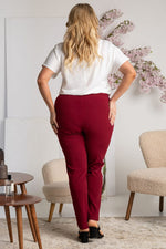 Plus size Trousers model 178541 Karko - Trendyglobal 