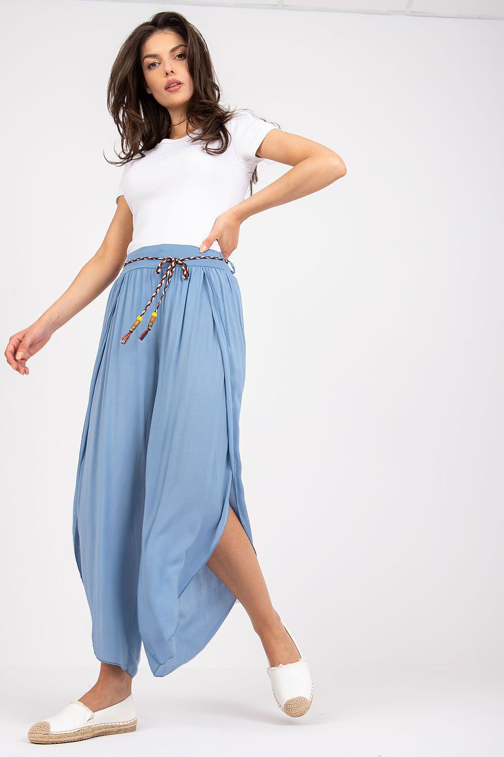 Women trousers model 198382 Och Bella - Trendyglobal 