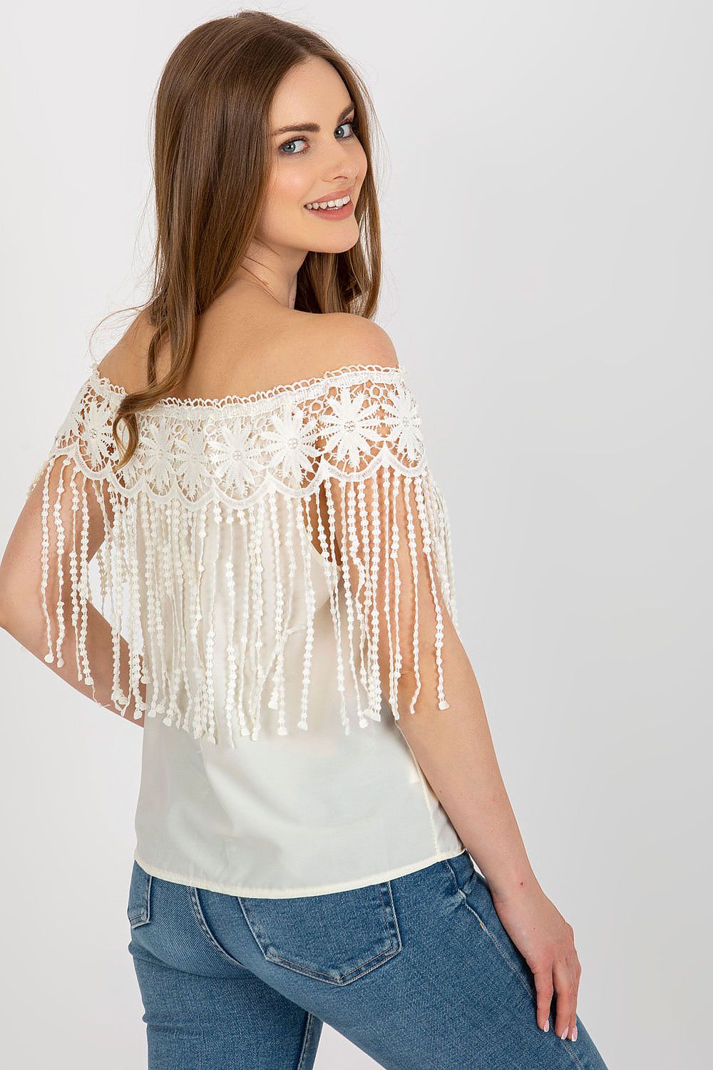 Blouse model 181496 AT - Trendyglobal 