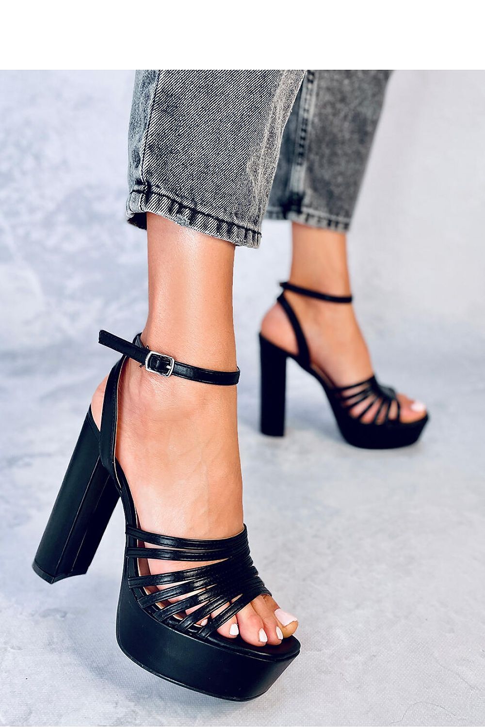 Heel sandals model 181886 Inello - Trendyglobal 