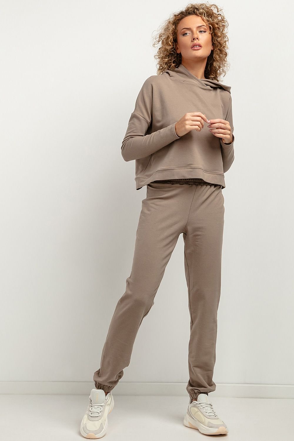 Tracksuit trousers model 191812 Tessita - Trendyglobal 