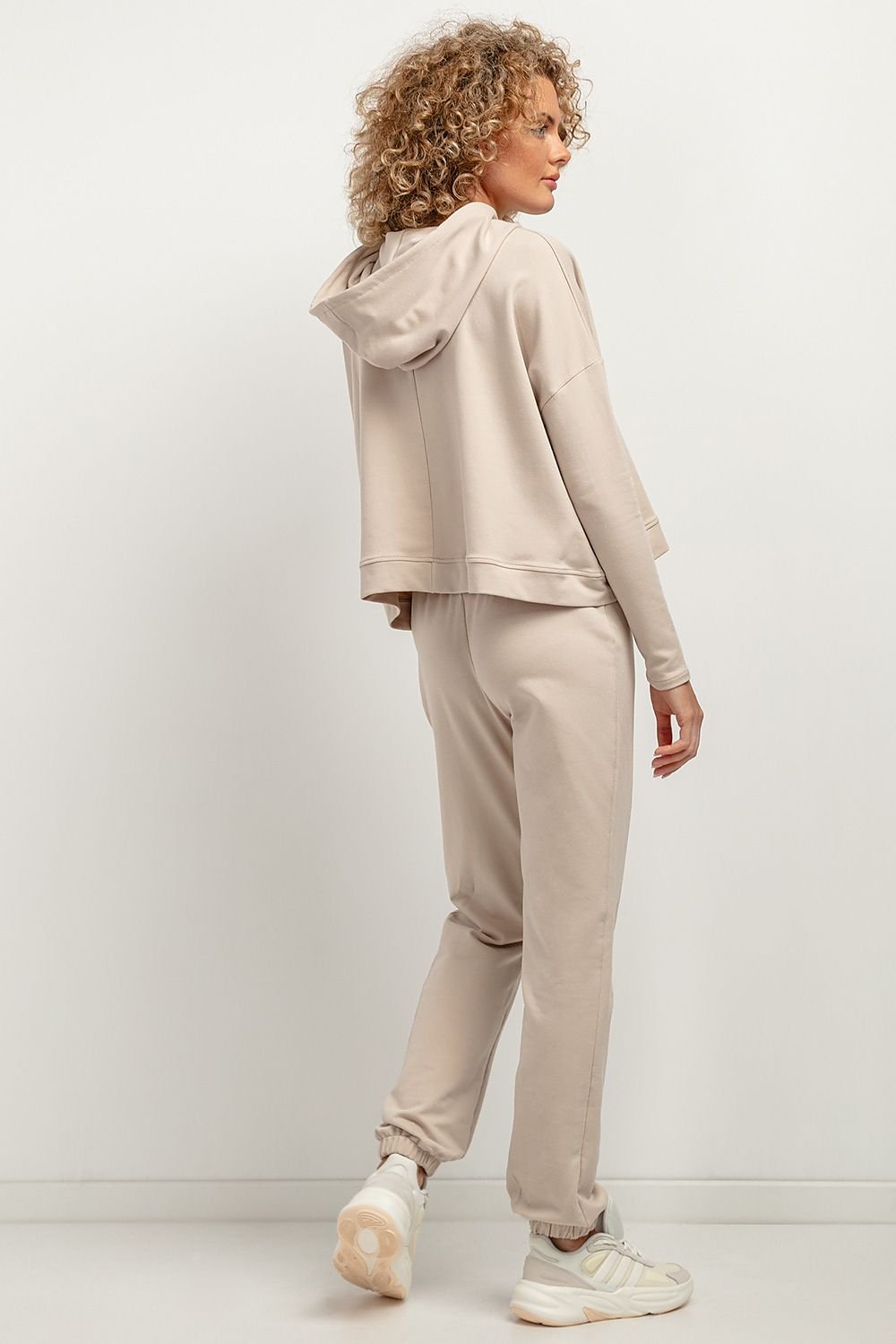 Tracksuit trousers model 191812 Tessita - Trendyglobal 