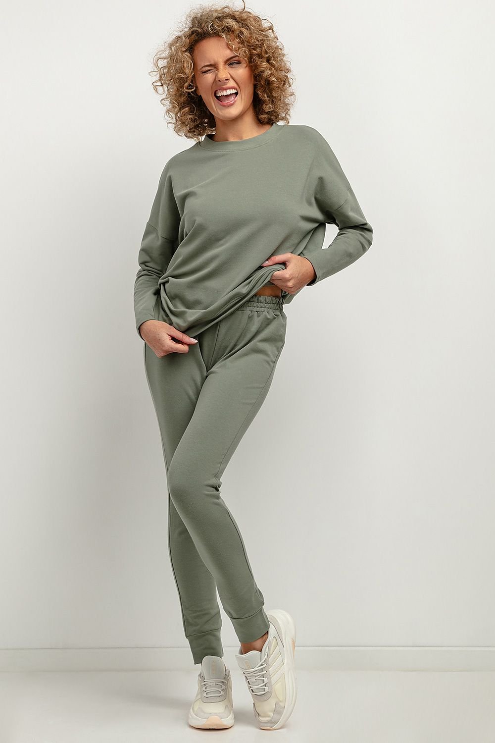 Tracksuit trousers model 183202 Tessita - Trendyglobal 