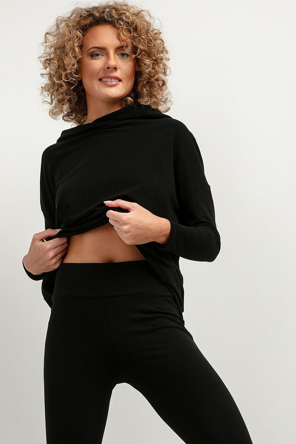 Sweatshirt model 183277 Tessita - Trendyglobal 