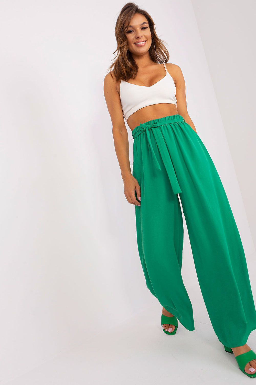 Women trousers model 183462 Och Bella - Trendyglobal 