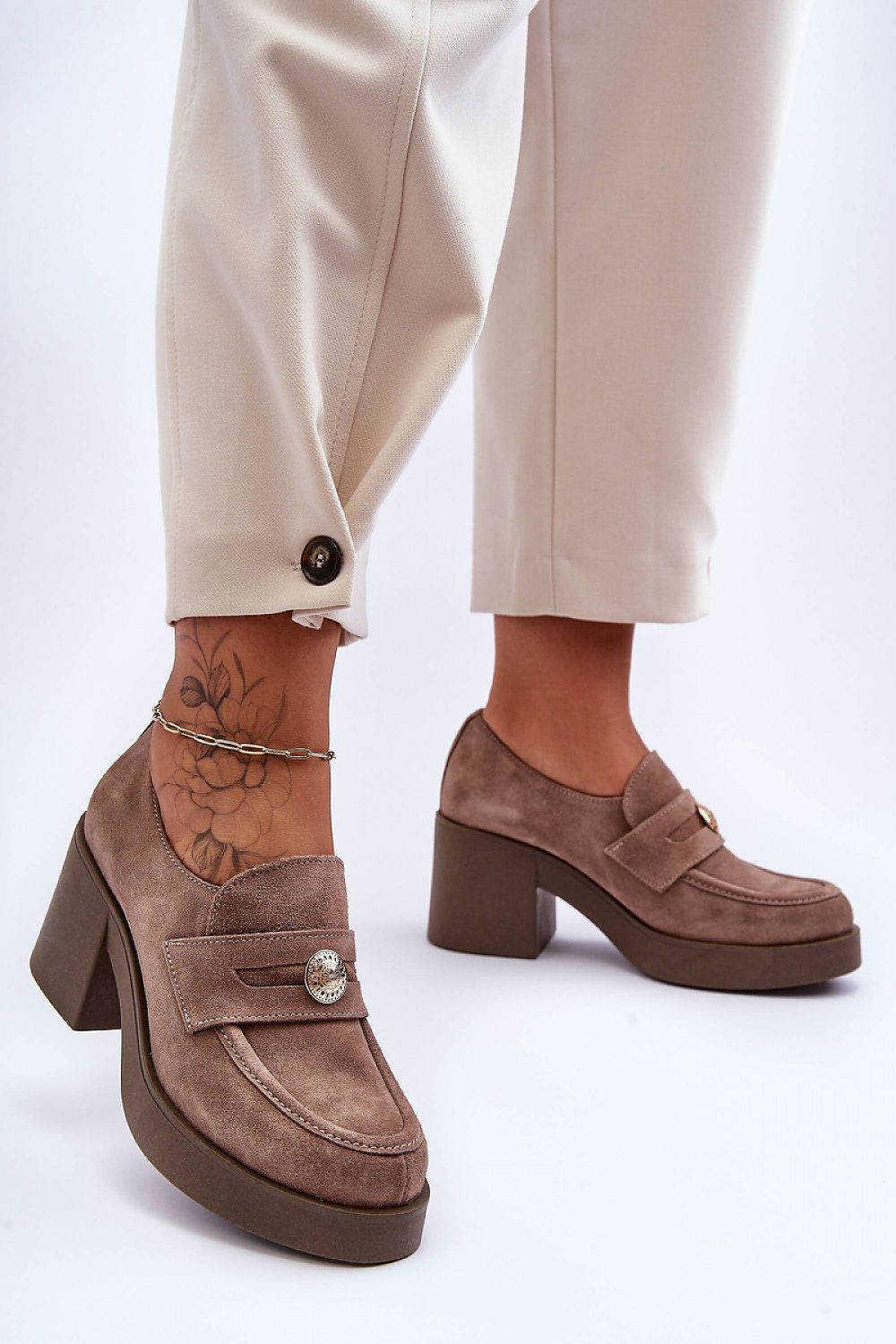 Heeled low shoes model 183950 Step in style - Trendyglobal 