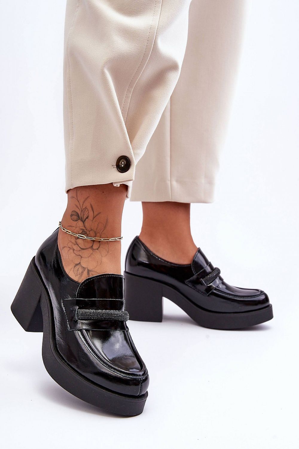 Heeled low shoes model 183964 Step in style - Trendyglobal 