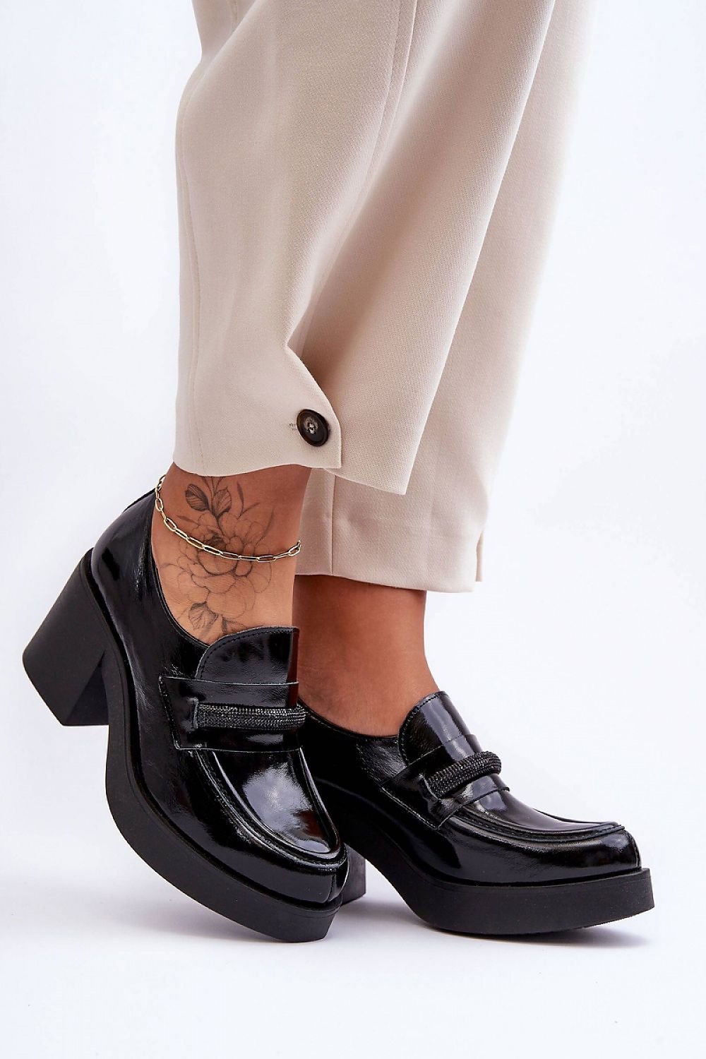 Heeled low shoes model 183964 Step in style - Trendyglobal 