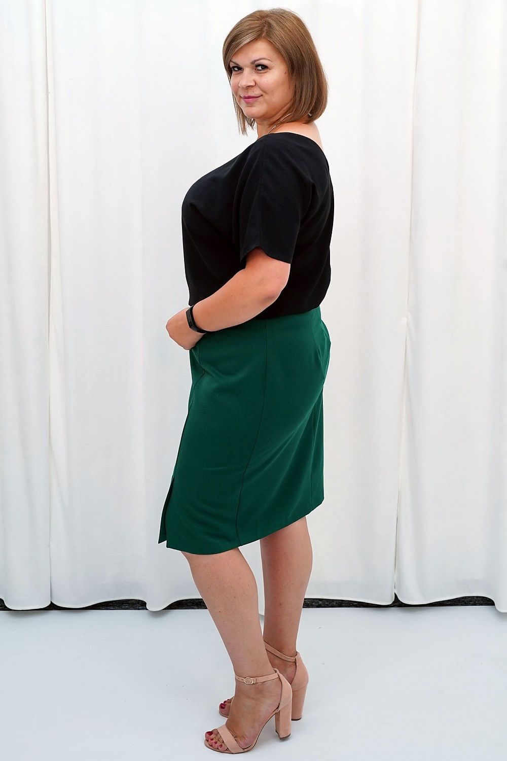 Plus size Skirt model 184895 Karko - Trendyglobal 