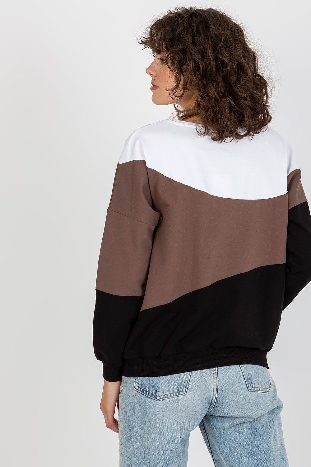 Sweatshirt model 185962 Relevance - Trendyglobal 