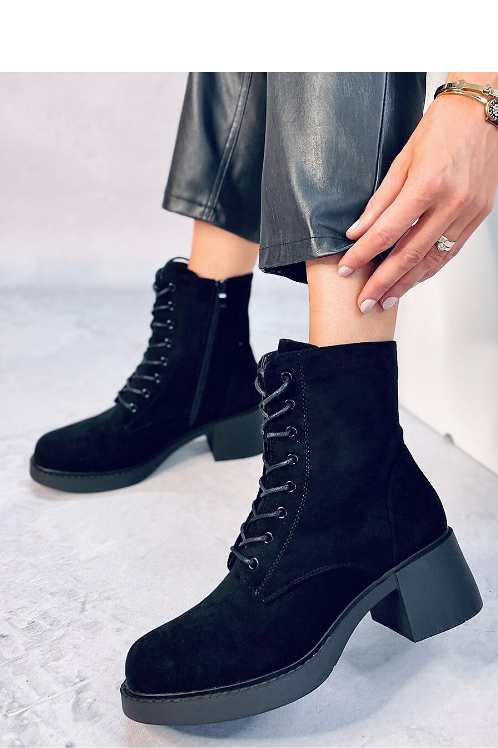 Heel boots model 186253 Inello - Trendyglobal 