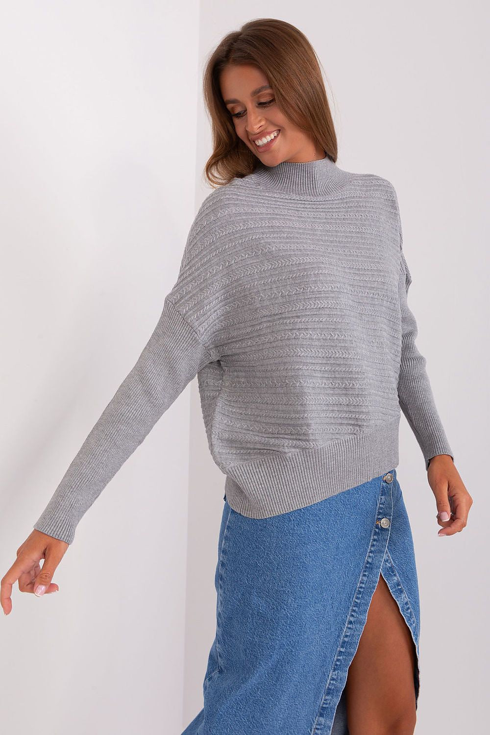 Jumper model 186573 AT - Trendyglobal 