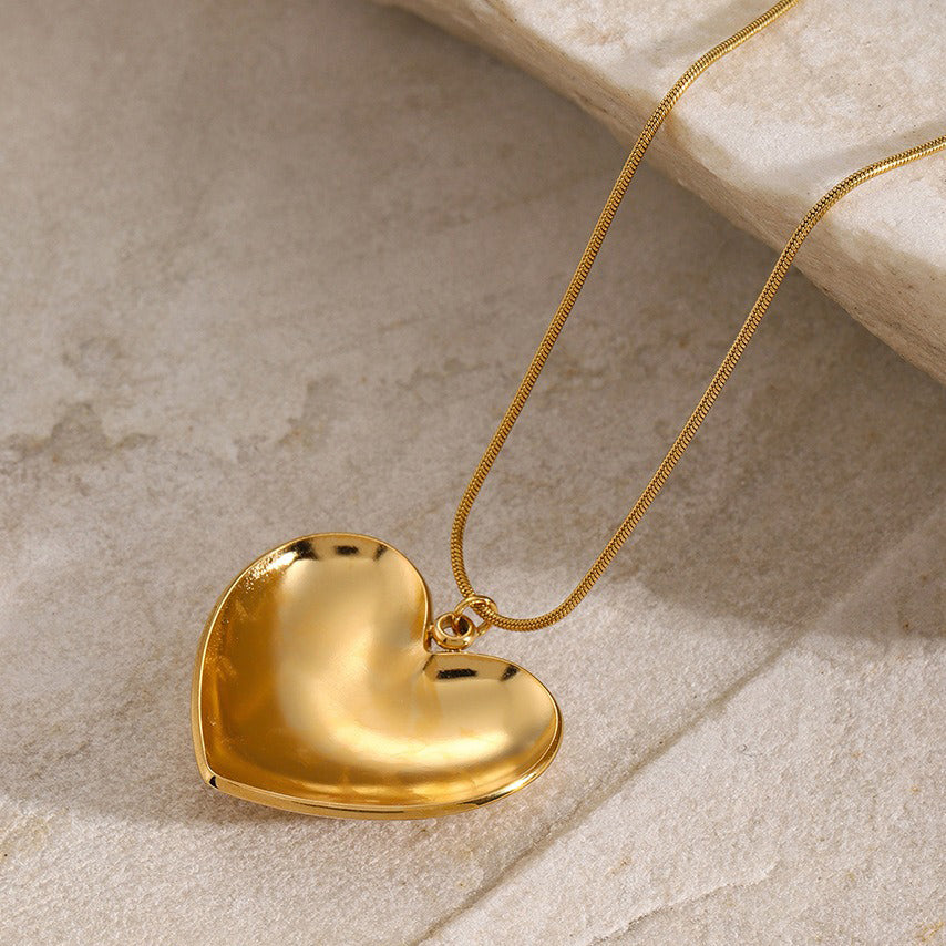 Halskjede Dame 18K gullbelagt - Edel og Elegant Hjerte Anheng