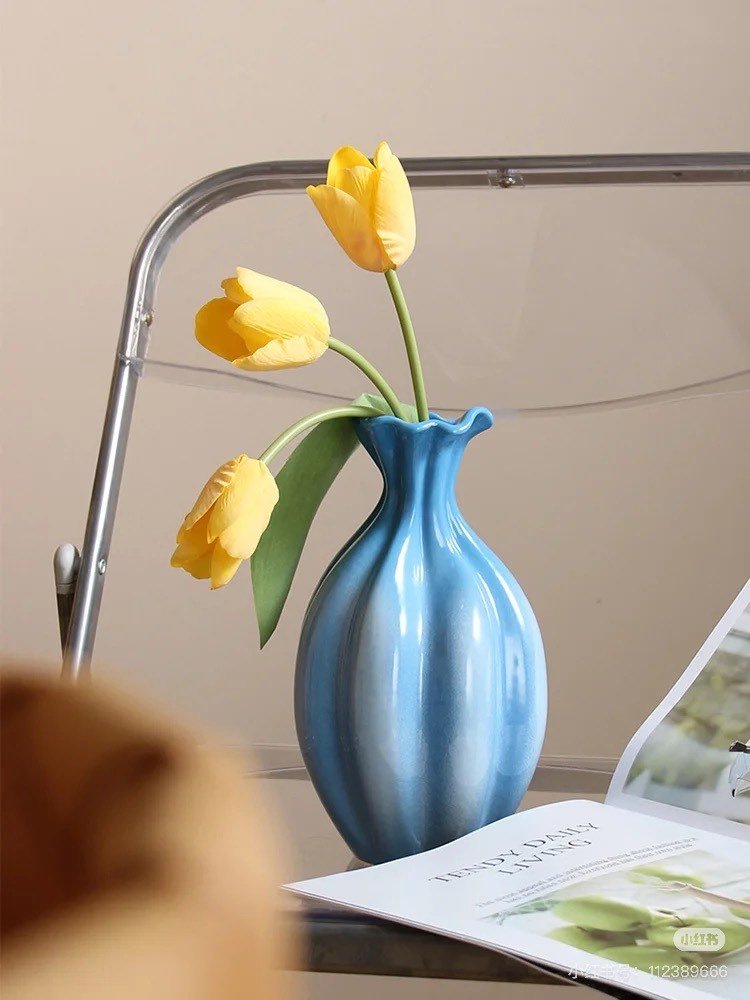 Håndlaget Fransk Stil Gradient Blå Keramikk Vase – Unik Blomsterpotte