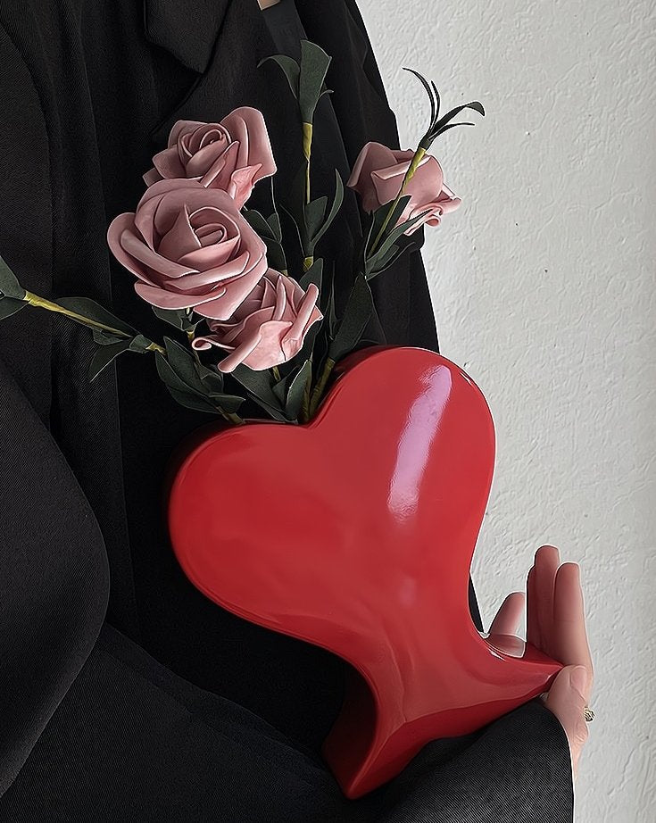 Håndlaget Keramikk Retro Hjerteformet Blomster Vase – Lekfull Dekorativ Krukke