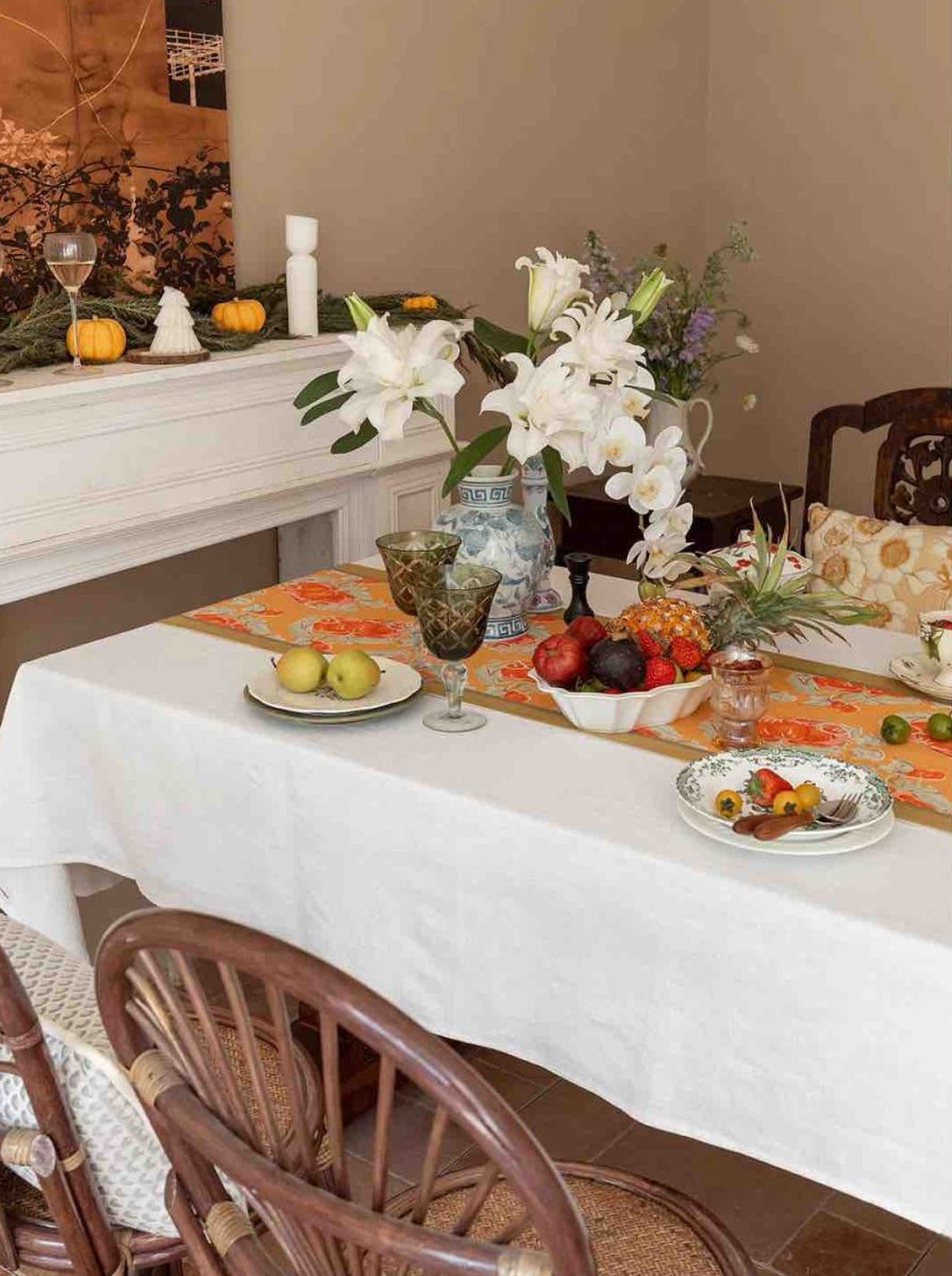 Italian Style Decorative Table Runner for Elegant Fall Table Setting